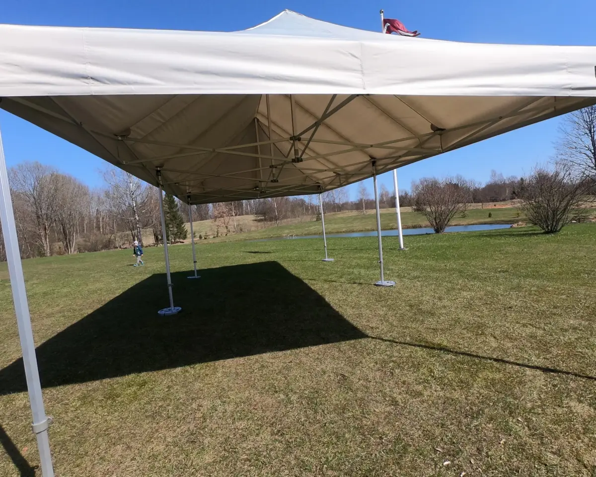 Bēša 4x8m nojume